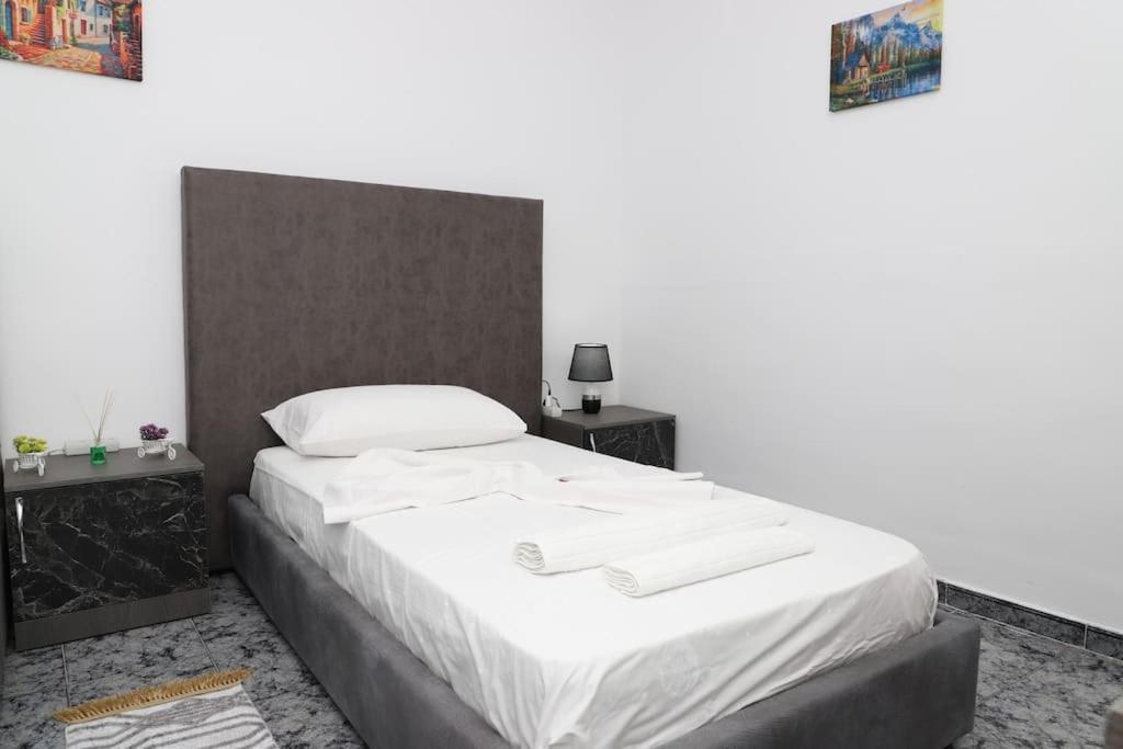 Blei & Dei Apartment Μπεράτ Εξωτερικό φωτογραφία