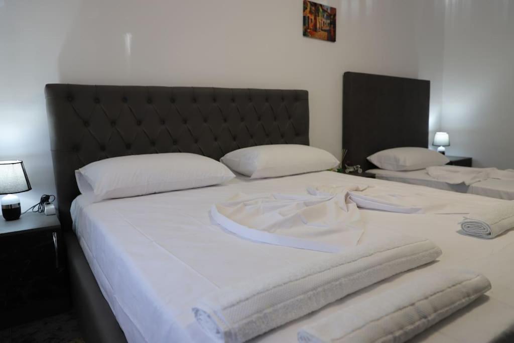 Blei & Dei Apartment Μπεράτ Εξωτερικό φωτογραφία